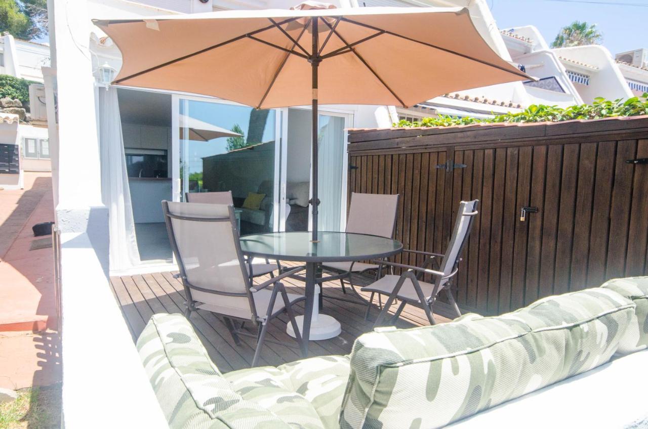 Apartment Seghers- Seaside Charm By The Beach Estepona Exteriör bild